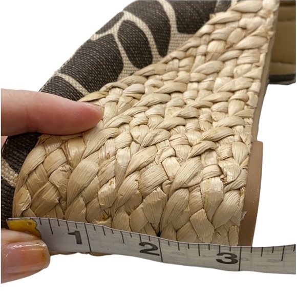 CL By Laundry Giraffe Print Wedge - Picture 8 of 9